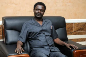 مني اركو مناوي : " القدَمُول او الكدمول " ليس سلاحًا بل ثقافة سودانية