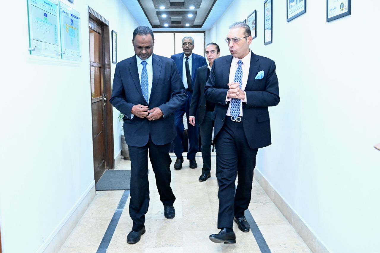 وفد الصحة السودانية يبحث فرص التصنيع الدوائي والإستثمار المشترك