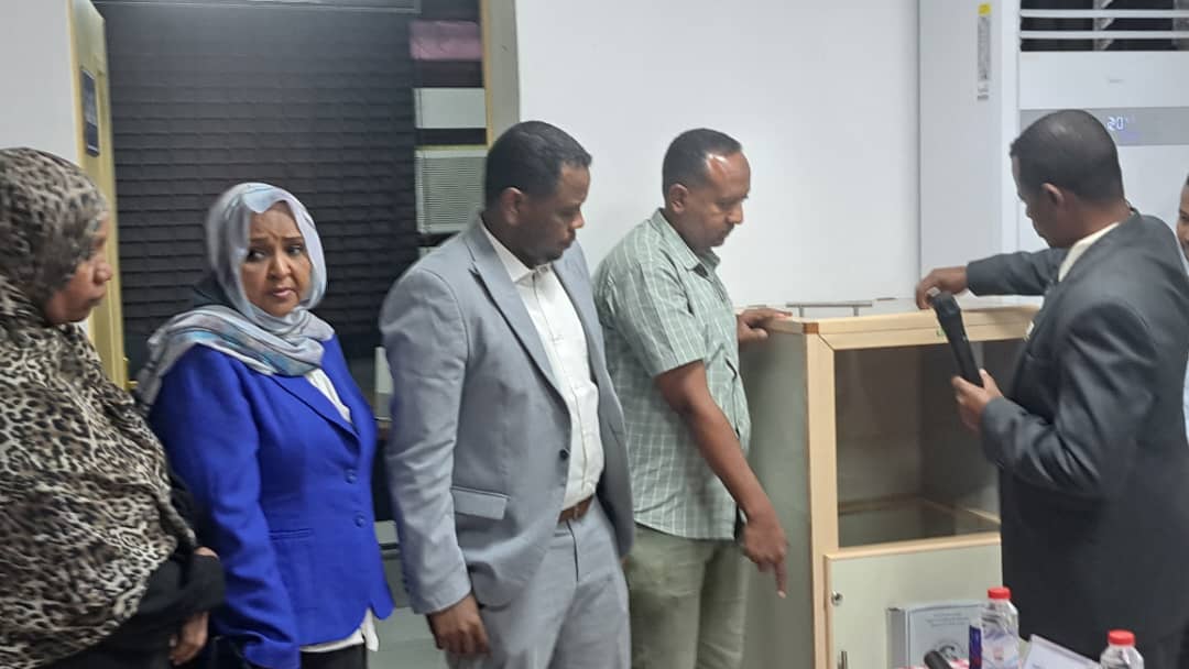 الإمدادات الطبية تغلق عطاء أدوية الكلى والأورام بمشاركة واسعة