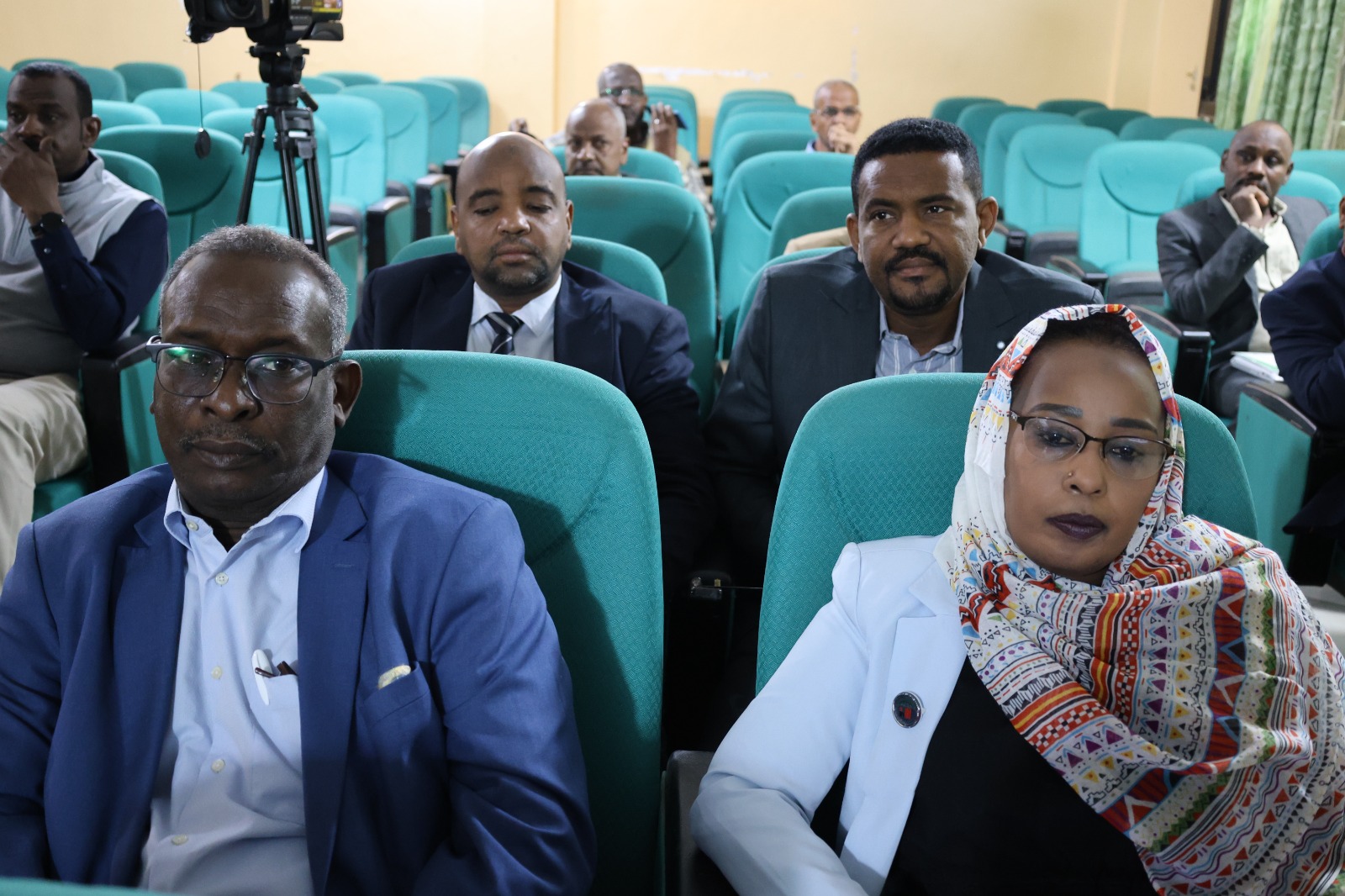 تعزيز الشراكة لضمان الدواء بالمؤسسات الصح