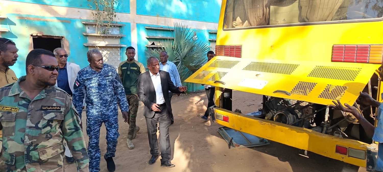 والي الخرطوم يتفقد المقر الرئيس لشركة المواصلات العامة