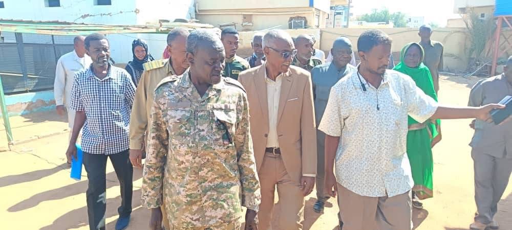 والي الخرطوم يتفقد مواقع البيع المباشر  