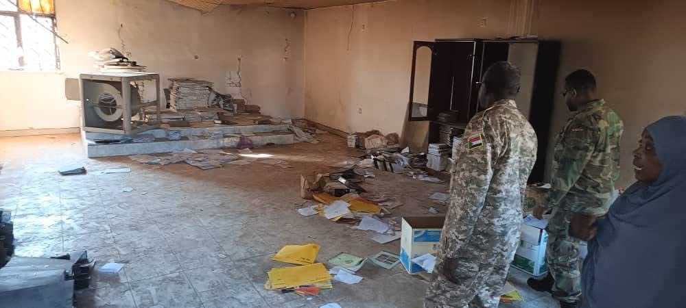 الوالي يقف على جاهزية المؤسسات الحكومية لمقابلة تحديات مرحلة ما بعد الحرب