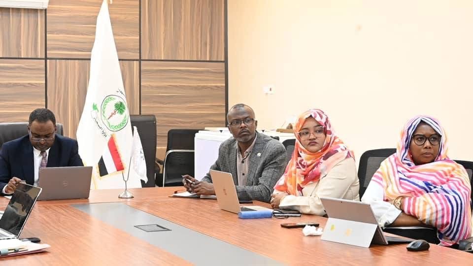 قيادات من الصحة يشاركون في الاجتماع الاسفيري 