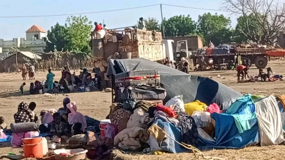 نازحون في العراء 