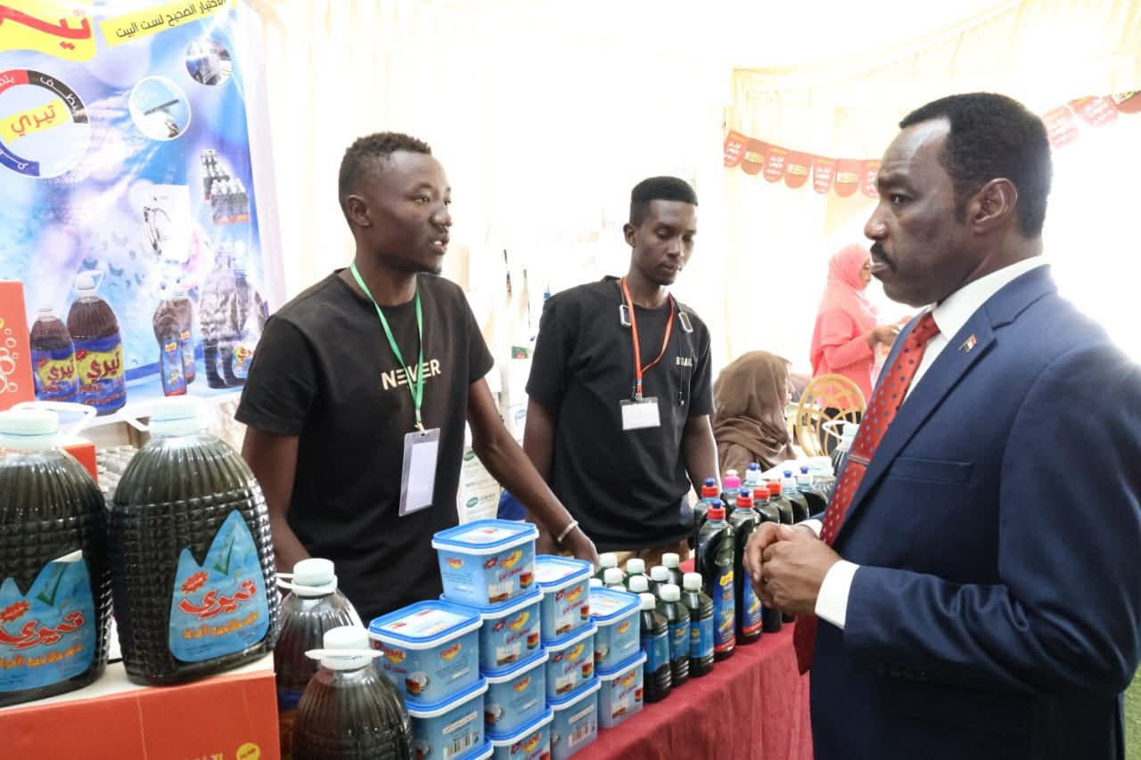 وربط التدريب بسوق العمل، ودعم ريادة الأعمال والمشروعات الصغيرة