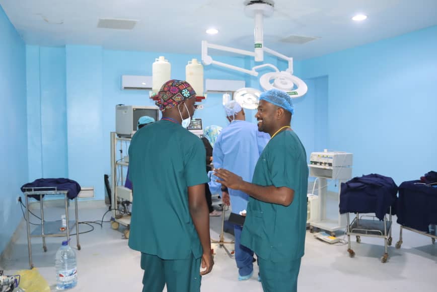  عمليات جراحة المسالك البولية ومناظير الجهاز الهضمي