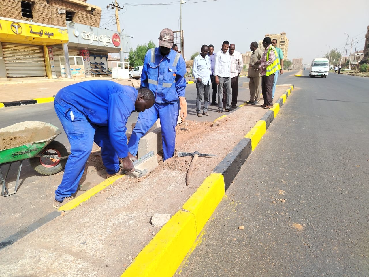 استمرار تنفيذ أعمال تأهيل وصيانة الطرق والجسور