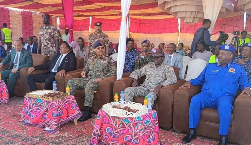 قيادات سياسية وأمنية ورياضية شاركت في مراسم افتتاح المهرجان 