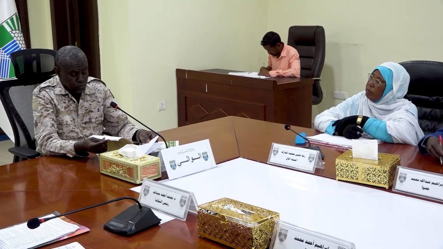 والي الخرطوم يؤكد اولوية قضايا وحقوق العاملين