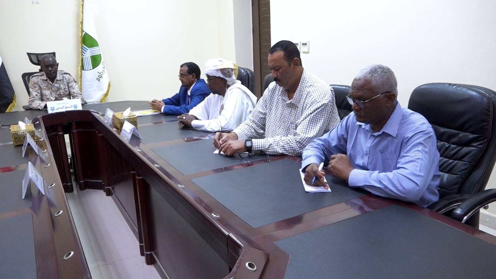 اللقاء ناقش مطلوبات عودة المنافسات الرياضية