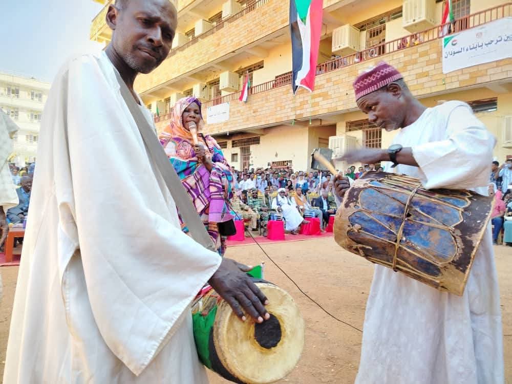 عروض لفرقة الفنون الشعبية