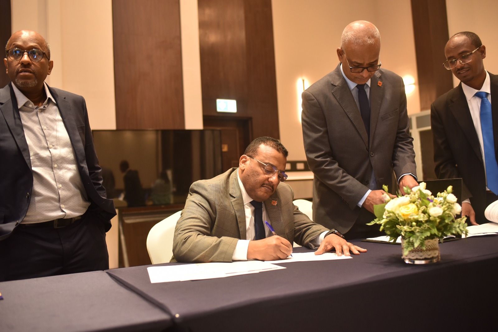 اتفاقية استراتيجية بين (مجموعة سوداتل) و(جيبوتي) للاتصالات و(الاتصالات) الأثيوبية