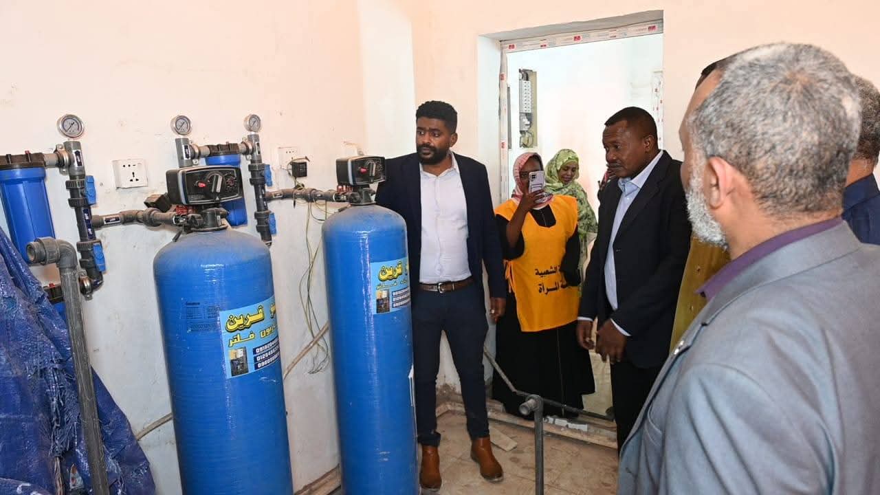 بتوفير الأجهزة والمعدات الطبية اللازمة، خاصة لقسم الطوارئ بمستشفى كبوشية 