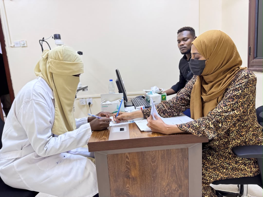 استئناف الامتحانات العملية بكلية مكة التقنية لطب العيون بولاية الخرطوم
