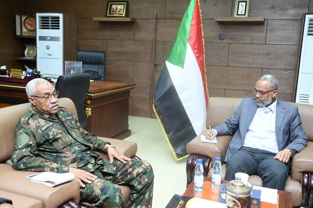 الصحة الاتحادية وغرب كردفان تبحثان خدمات النازحين ومكافحة الكوليرا 1 FB IMG 1789046159932