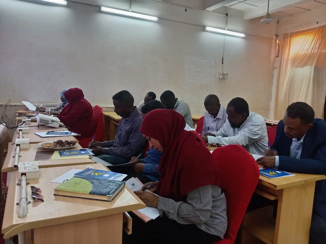 دورتين تدريبيتين لتطوير مهارات التدريس والتحول الرقمي بجامعة الضعين 1 IMG 20260926 WA0006